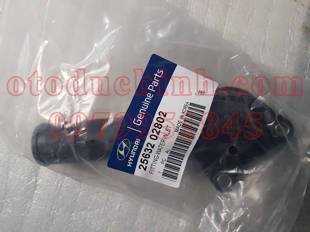 Cút nước vào sau máy Hyundai Getz