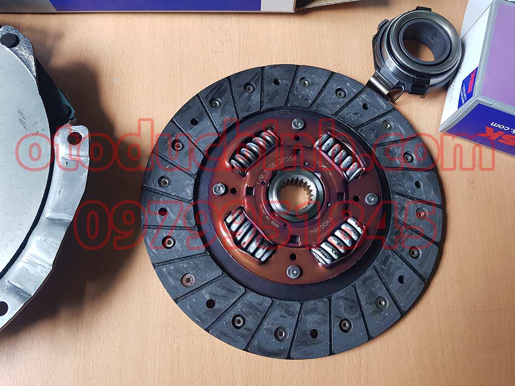 Bàn ép, Lá Côn, Bi tê Toyota Corolla 1.6 TY549035U