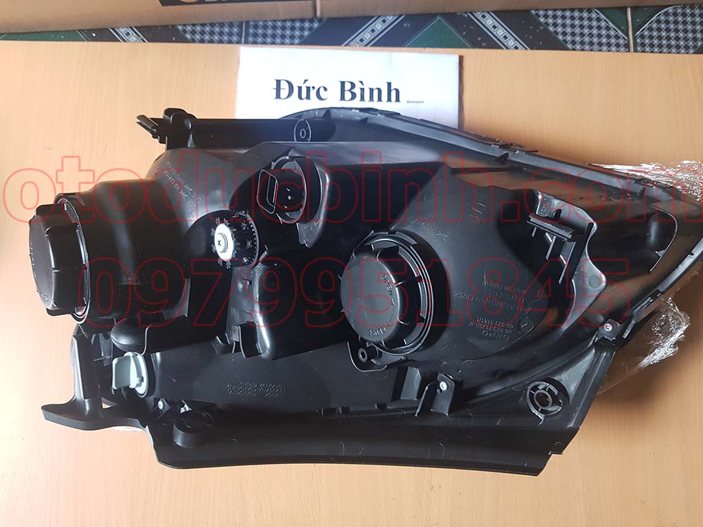 Đèn pha KIA Carens 2007-2012 223-1125R-LD-EM