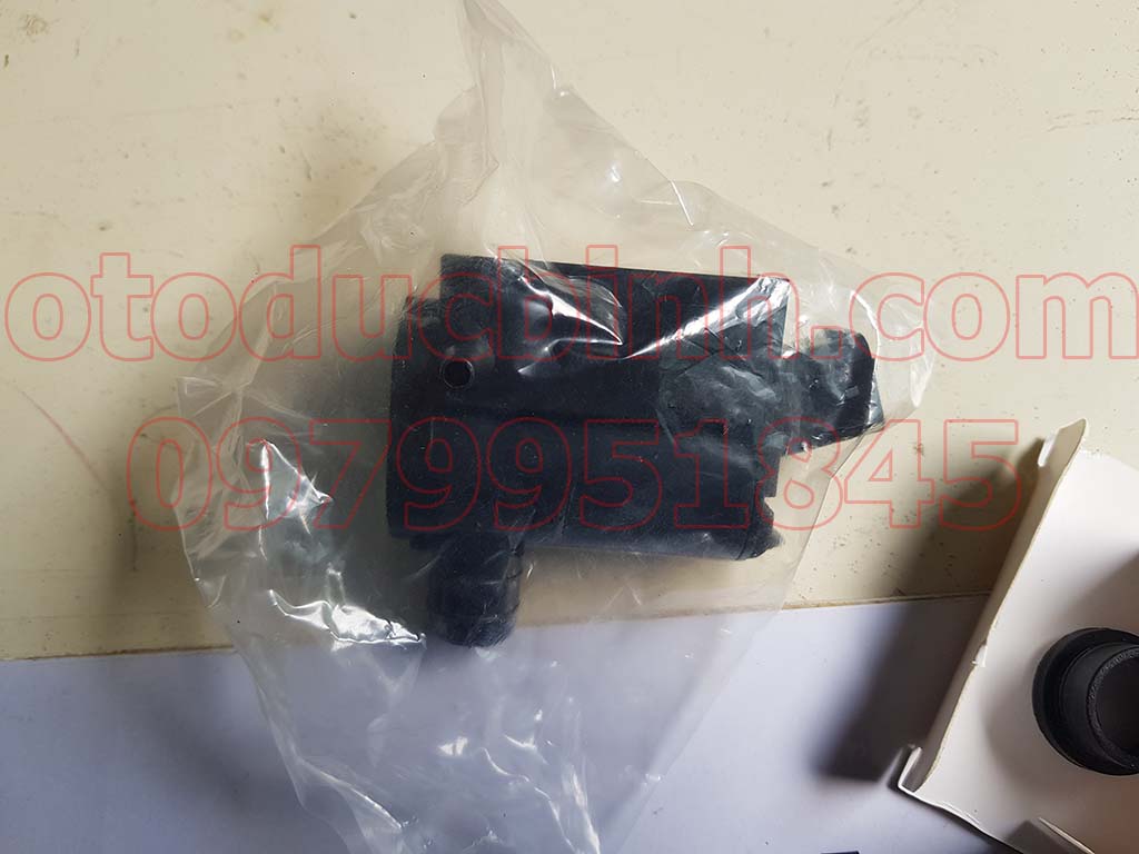 Mô tơ bơm nước rửa kính Hyundai i20, i20, Santafe, Cerato, Rio, Sorento, Tucson, Kona 985103E000