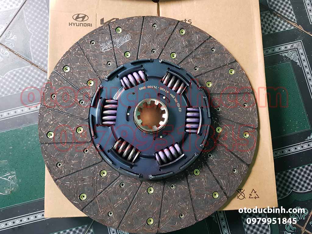 Lá côn Hyundai Universe, HB120s, Space