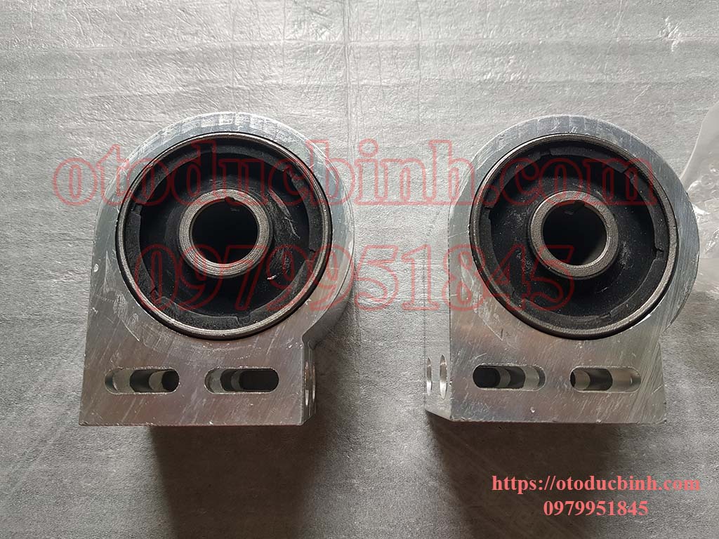 Cao su càng A to trước Chevrolet Captiva