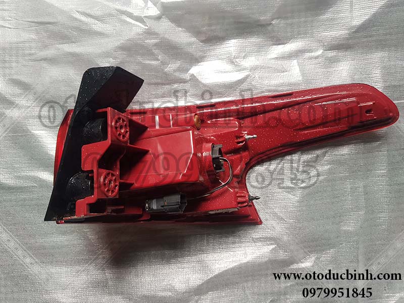 Đèn hậu miếng ngoài Hyundai SantaFe 2020 92401s1100