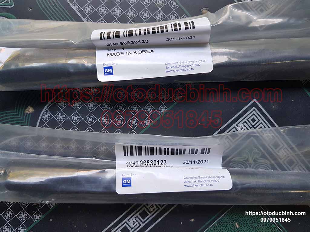 Đôi ty chống cốp sau Chevrolet Captiva 96830123