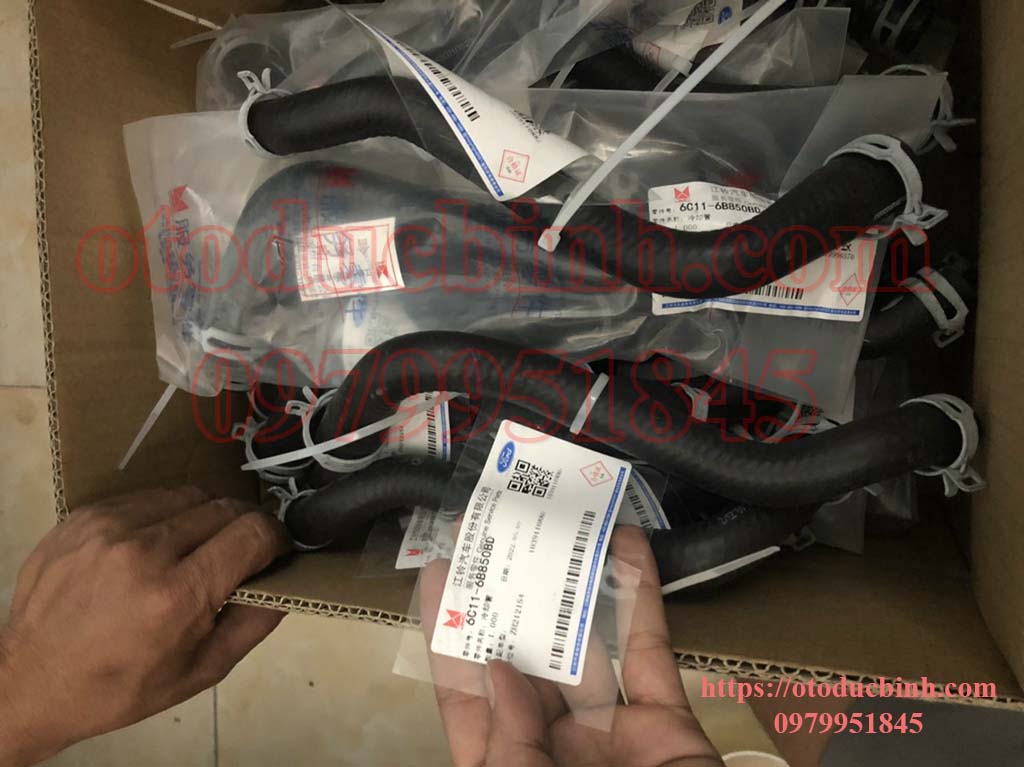 Ống nước vào hét sinh hàn Ford Transit 6C116B850BD