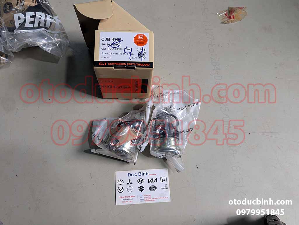 Rotuyn càng A Nissan Maxima