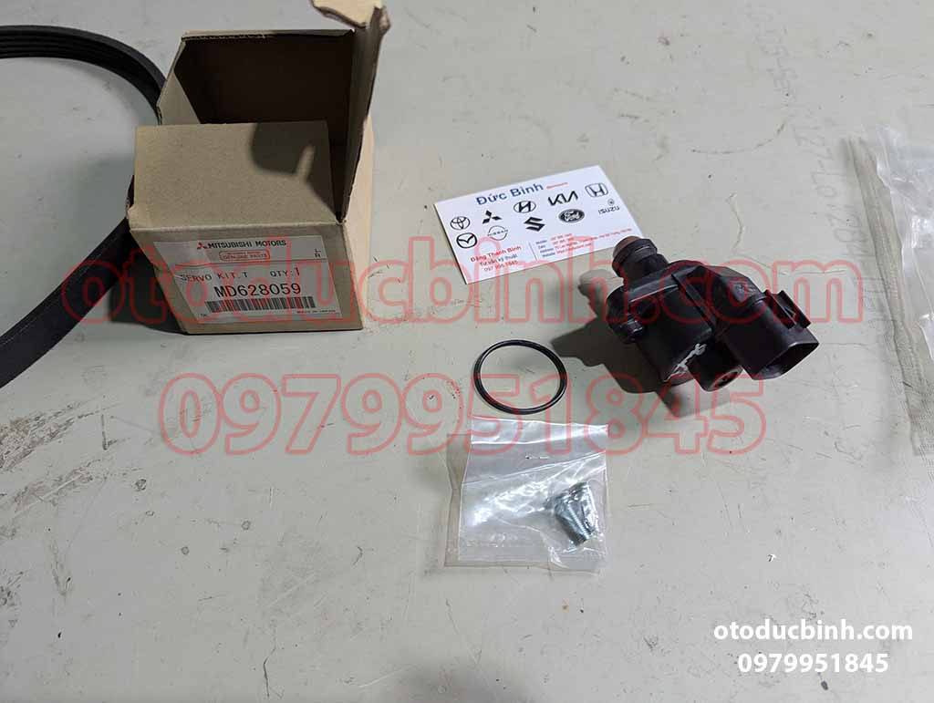 Van không tải Mitsubishi Pajero V33, V45
