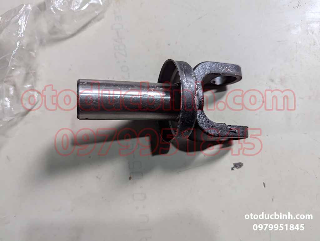Cắt đăng đuôi hộp số Toyota Hiace