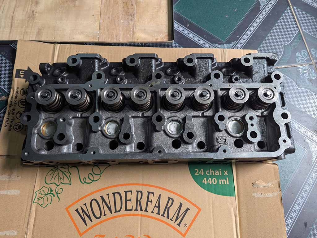 Mặt máy Kia Bongo 3