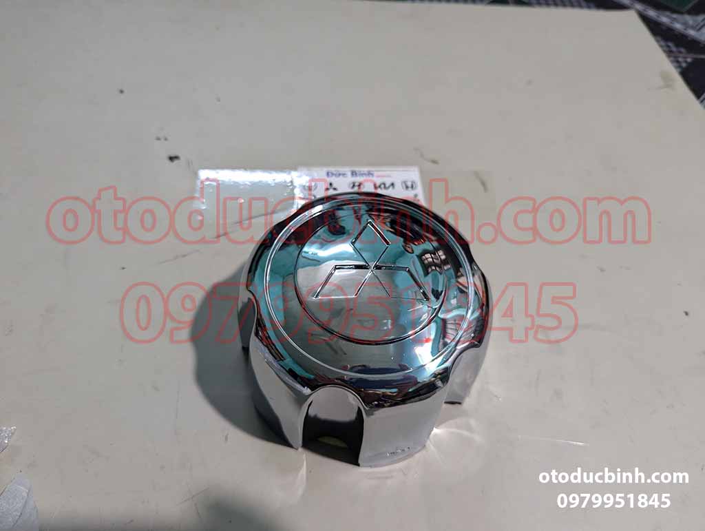 Nắp chụp moay ơ Mitsubishi Pajero Sport, V31 V32 V33 V43 V45