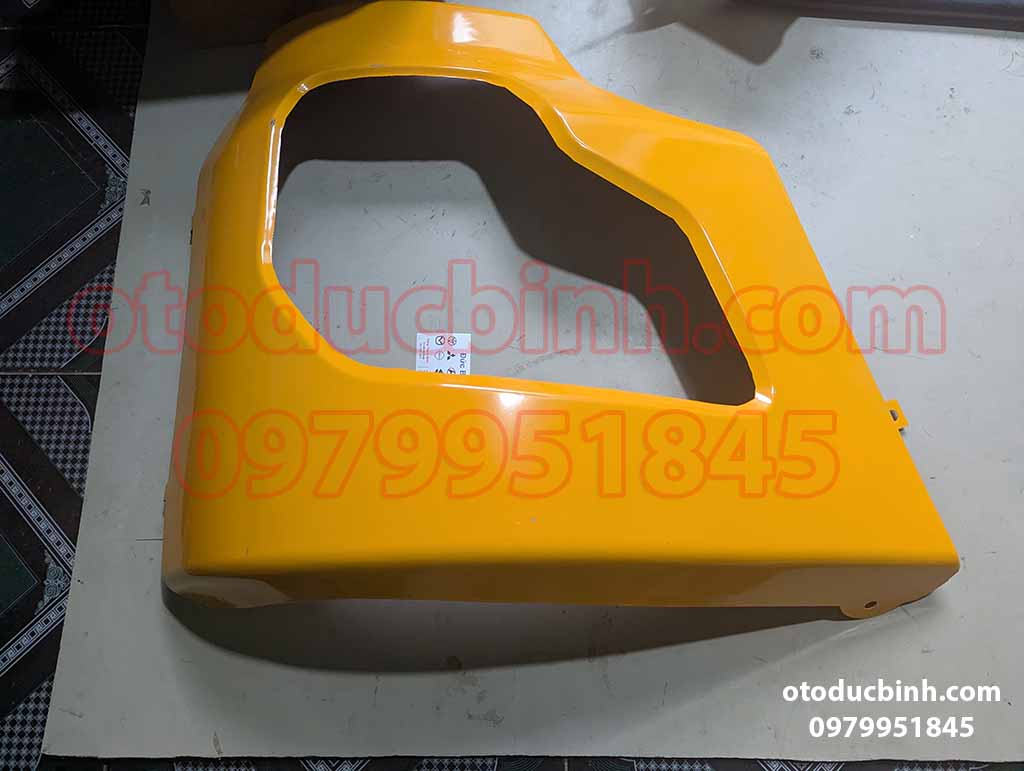 Ốp đèn pha Dongfeng 16 tấn