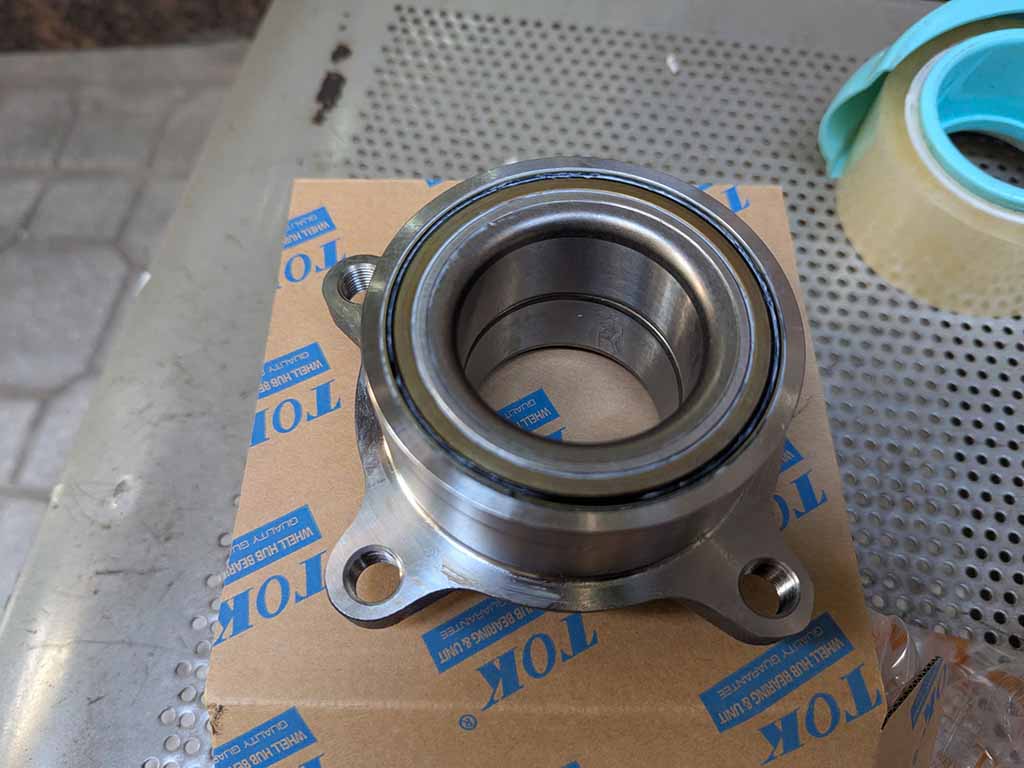 Bi moay ơ trước Mitsubishi Triton