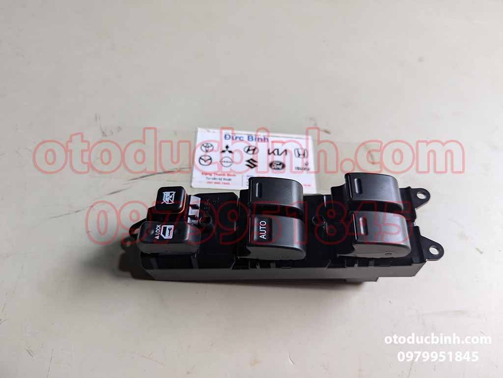 Công tắc nâng kính tổng Toyota Hilux 2006-2011