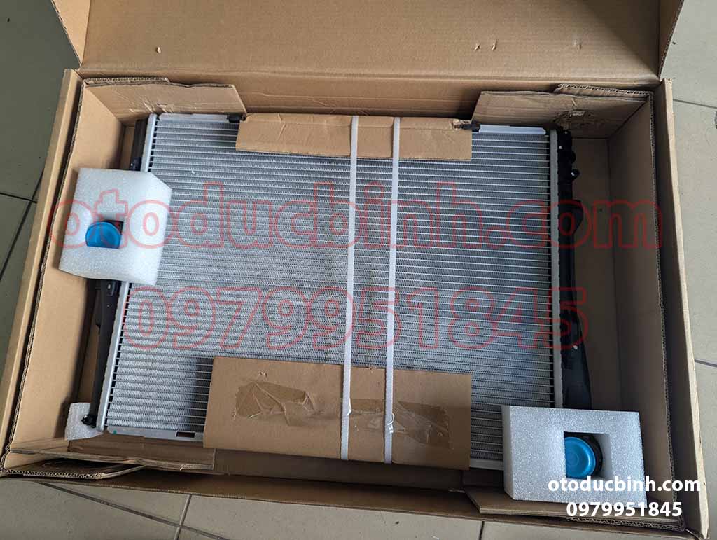 Két nước BMW 320i AT