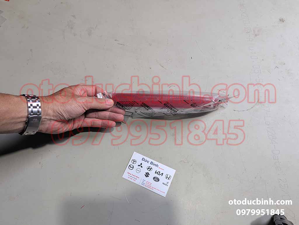 Đèn phản quang Toyota Innova 2016-202X