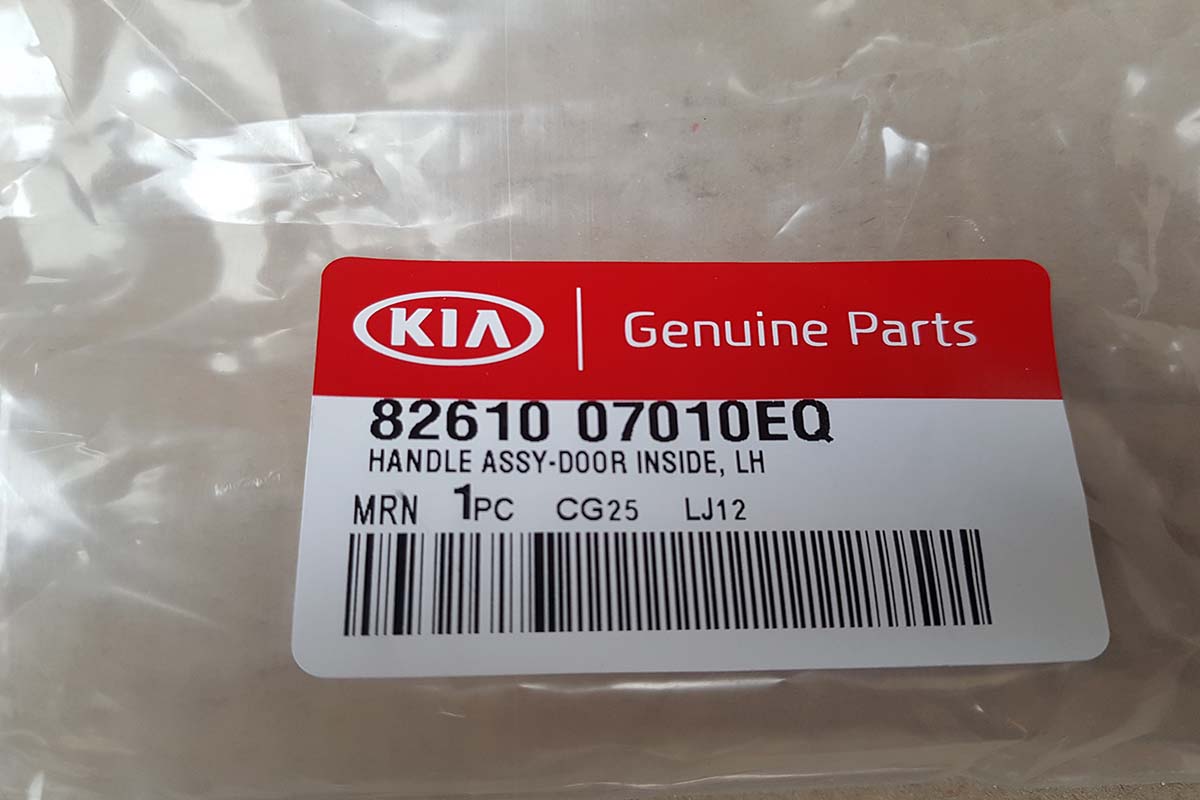 Tay mở cửa trong trước trái có mạ Kia Morning, Picanto 8261007010EQ