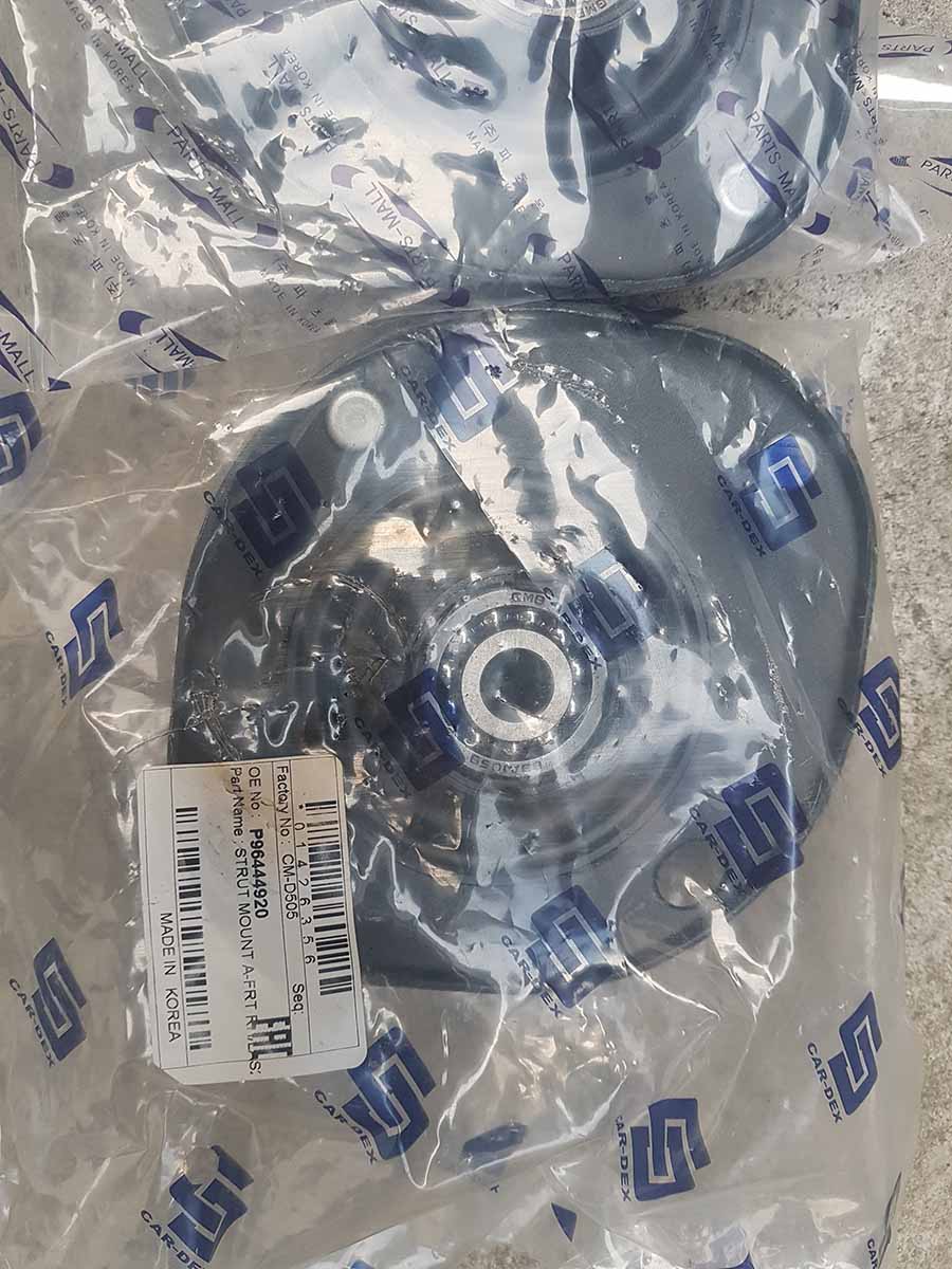 Bát bèo trước Daewoo Lanos p96444920 p96444919