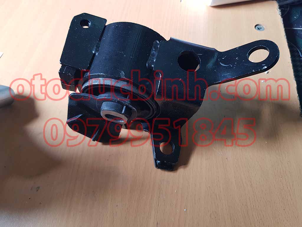 Cao su chân hộp số Mazda 3 2015-2019