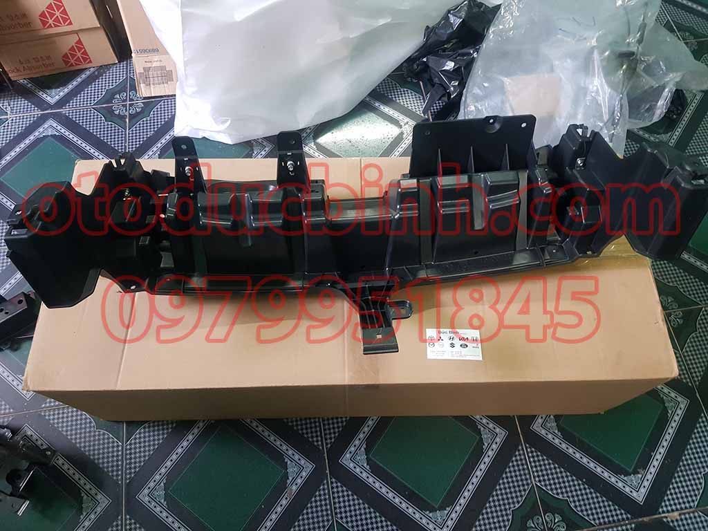 Hướng gió két nước giữa Mitsubishi Xpander 2022- 202X 6400L221
