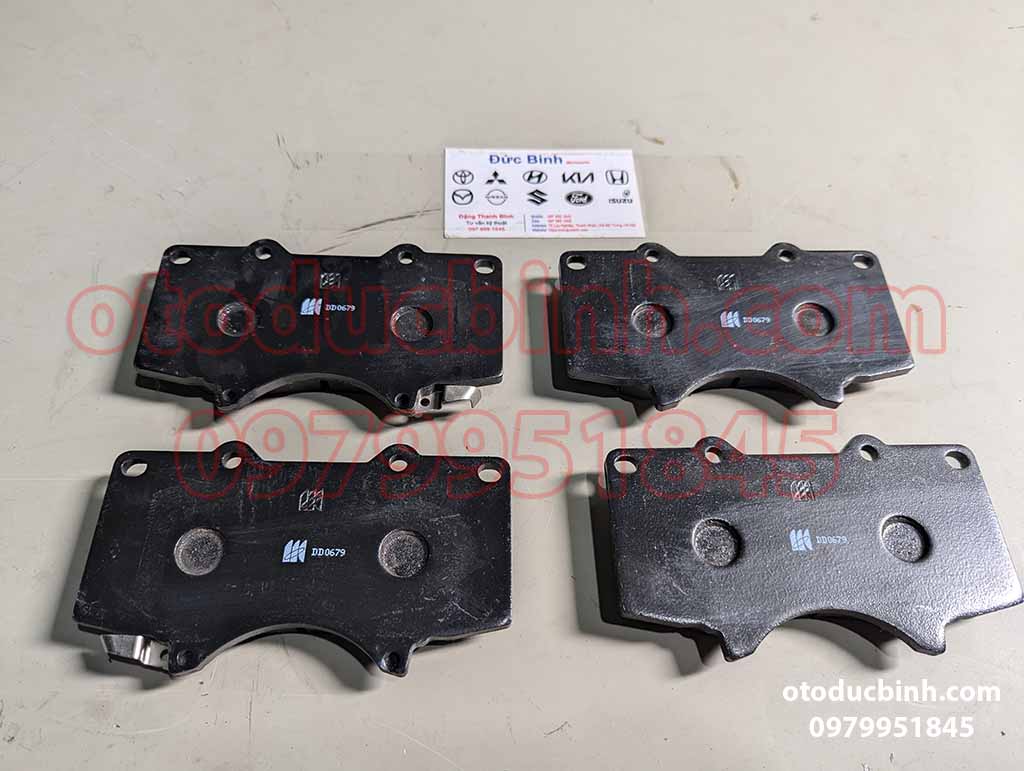 Má phanh trước Toyota Fortuner 2006-, Hilux 2015-