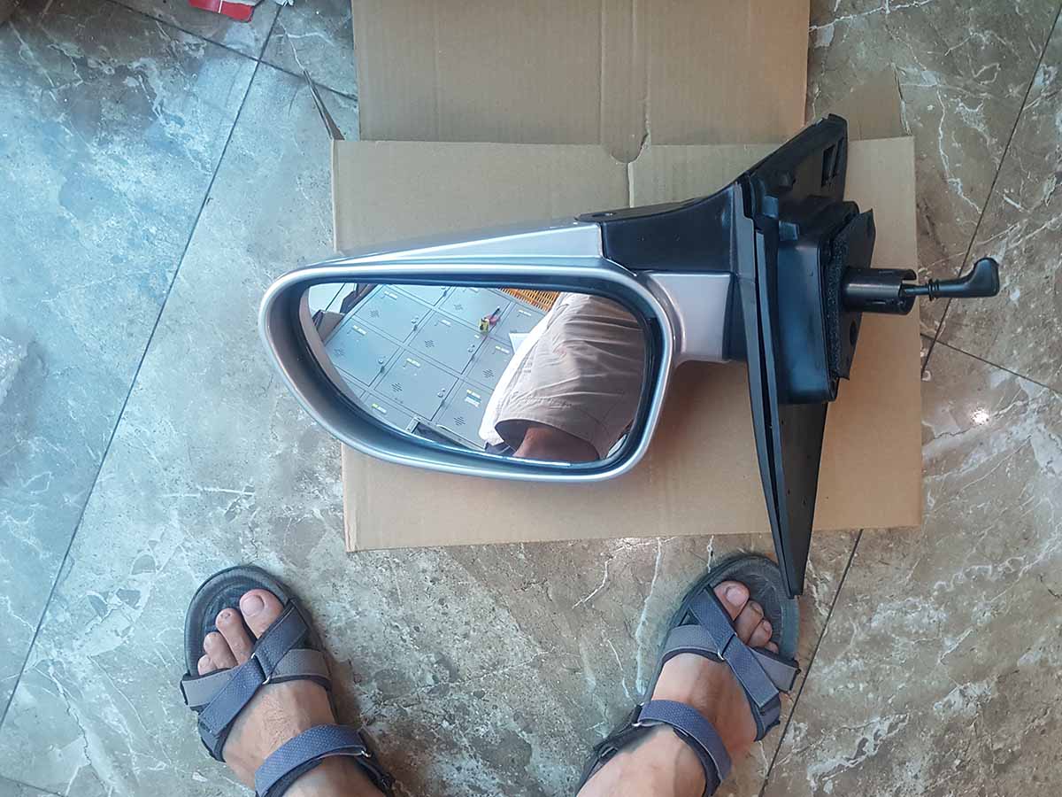 Gương cơ bên phải xe Chevrolet Laceti 96893053
