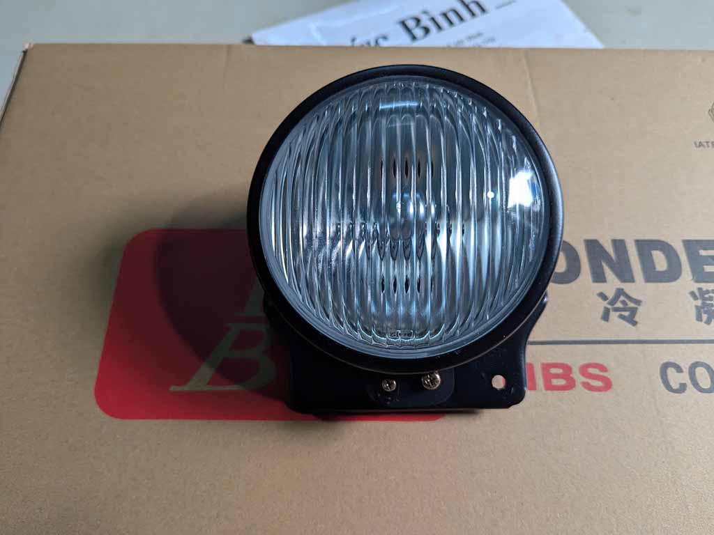 Đèn gầm Hyundai HD65, HD72, HD78, HD99