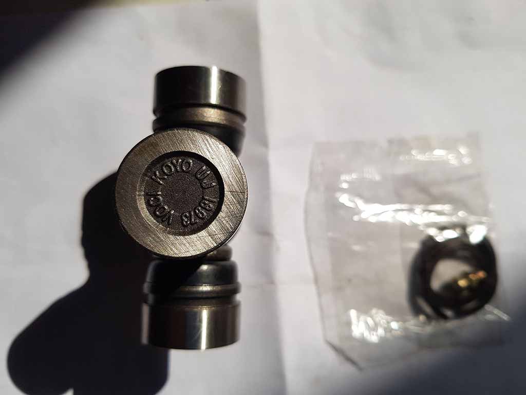 Bi chữ thập xe 26X67 Toyota Zace cht13