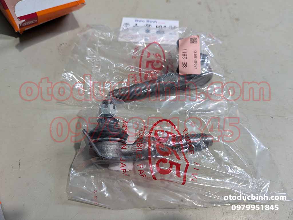 Rotuyn lái ngoài Toyota Crown 1992-1998 YS132 - JZS133