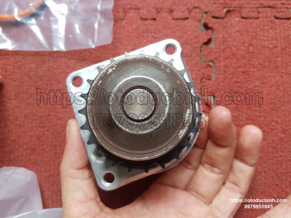 Bơm nước Nissan Maxima 2101031U25 2101031u25