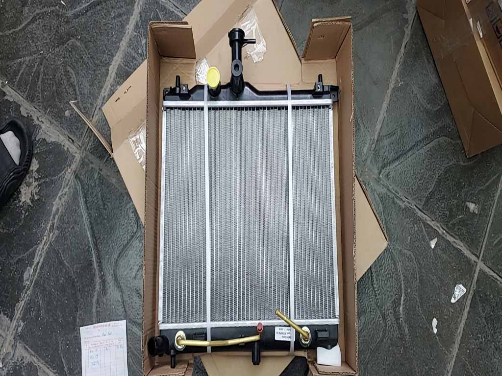 Két nước Hyundai i10 07-12 AT