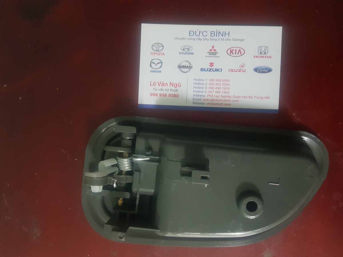 Tay mở cửa trong Thaco Ollin 500A, 500B, 700B, 800A, 900A 1b18061500304