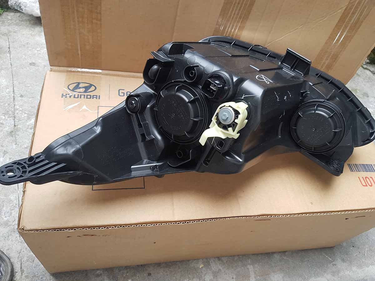 Đèn pha Hyundai I10 không dù 92102b4040  92101b4040