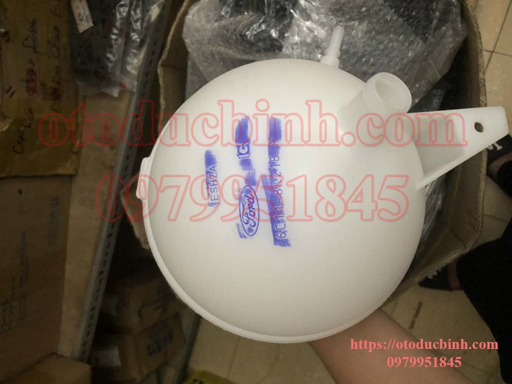 Bình nước phụ Ford Transit