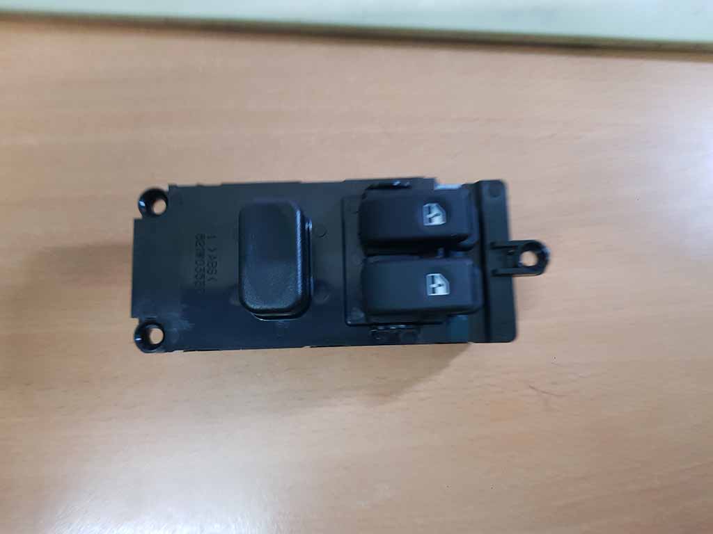 Công tắc nâng kính tổng Hyundai HD65, HD72, HD78, Hyundai Mighty 2