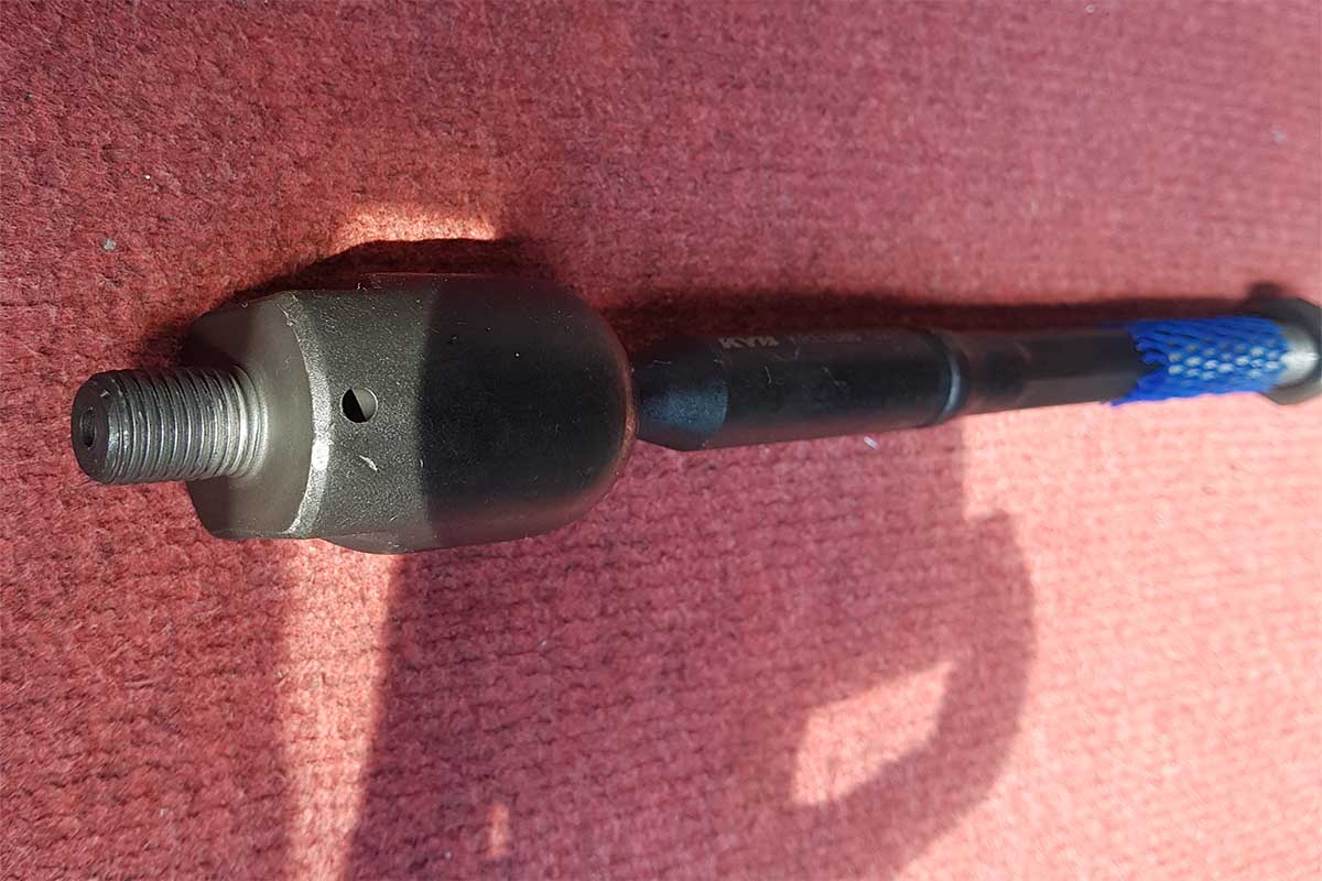 Rotuyn lái trong Toyota Camry 2003-2006 kre1086