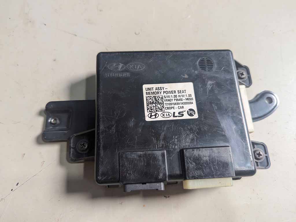 Hộp nhớ vị trí ghế Kia Cerato,K3 2020-2025 | 95450M6500, 95450-M6500