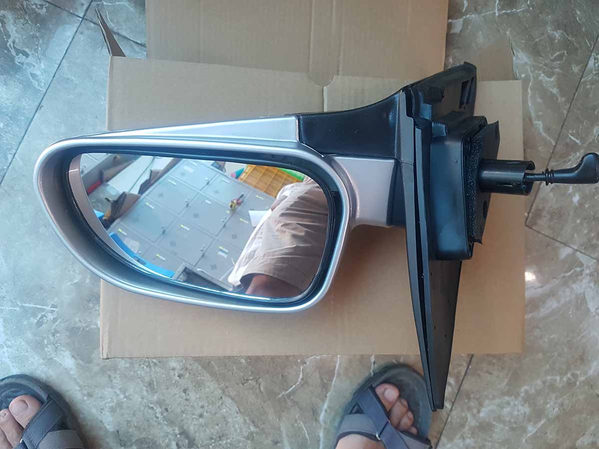 Gương cơ bên phải xe Chevrolet Laceti 96893053